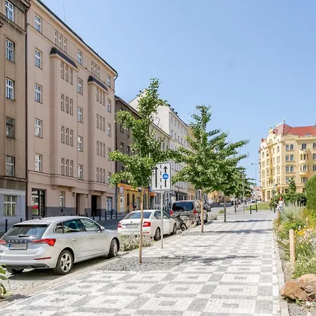 Blueground 7 Renovated Student Housing Prg-59 * Πράγα
