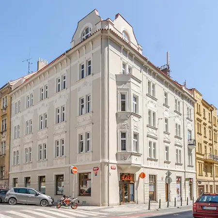 Lägenhet Blueground 7 Renovated Student Housing Prg-59 Prag