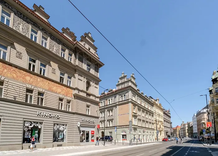 Blueground 7 Renovated Student Housing Prg-59 *